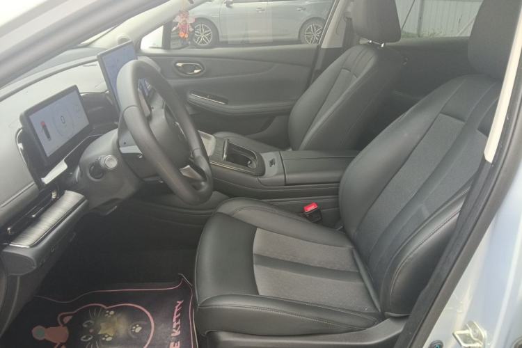 Used AION S MAX 2024 70 Star Edition 54.6 kWh Left Front Seat