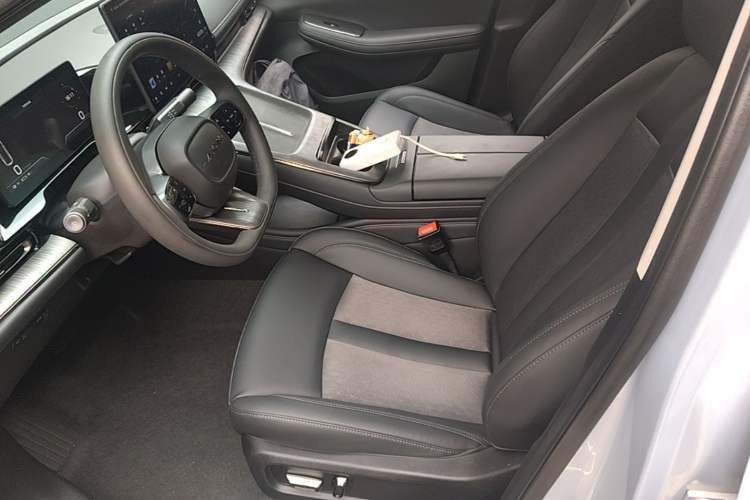 Used AION S MAX 2024 70 Star Edition Left Front Seat