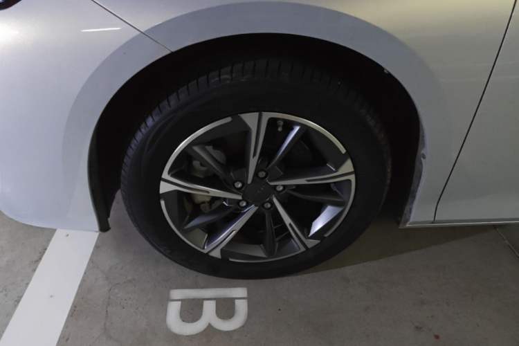 Used AION S MAX 2024 80 Star Edition Ternary Lithium Left Front Wheel Hub