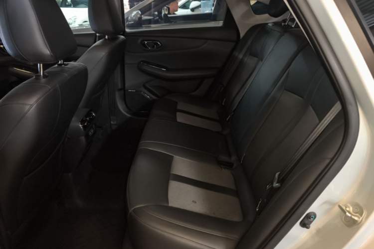 Used AION S MAX 2024 70 Star Edition 54.6 kWh Left Rear Seat