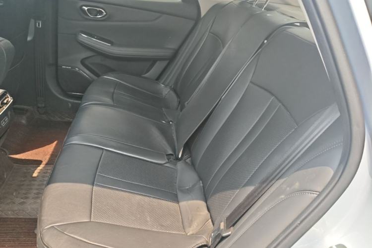 Used AION S MAX 2024 70 Star Edition 54.6 kWh Left Rear Seat