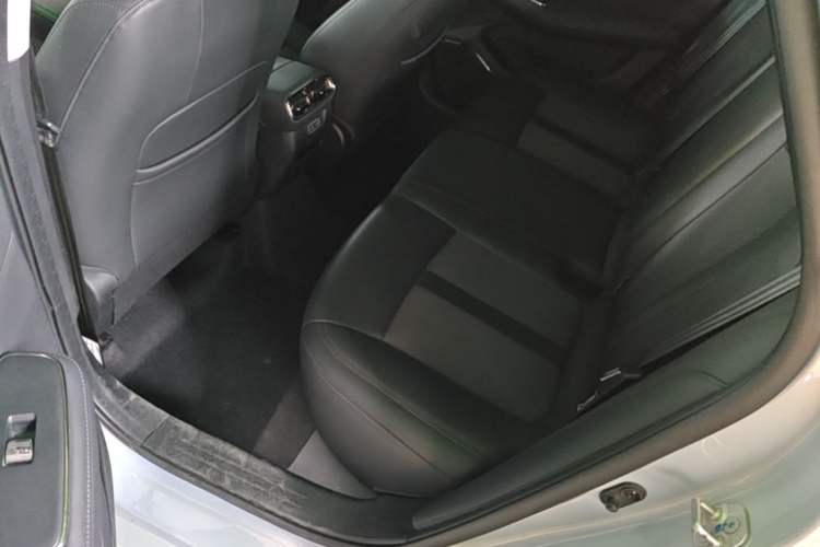 Used AION S MAX 2024 70 Star Edition 54.6 kWh Left Rear Seat