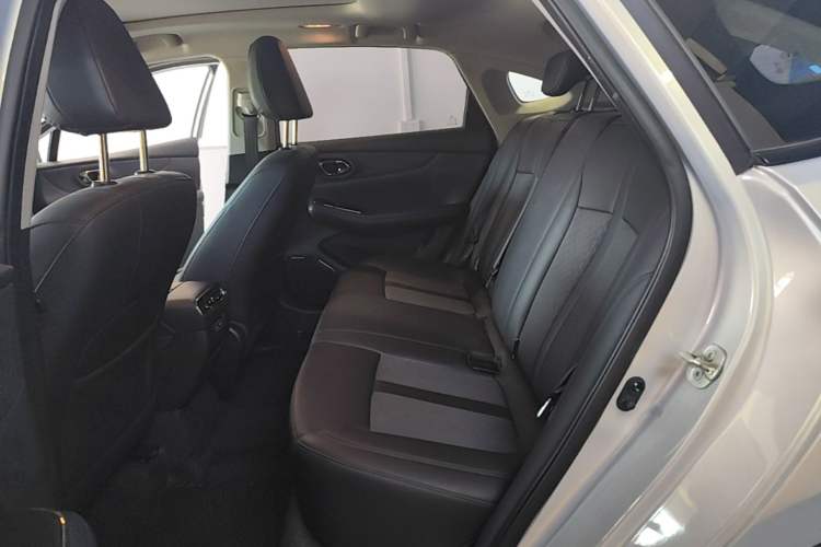 Used AION S MAX 2024 70 Star Edition 54.6 kWh Left Rear Seat