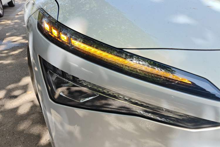 Used AION S MAX 2024 70 Star Edition Right Front Headlight