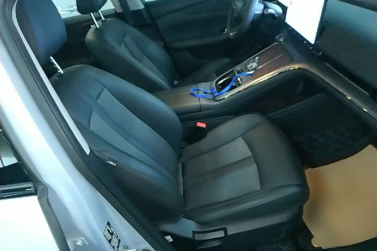 Used AION S MAX 2024 80 Star Edition Ternary Lithium Right Front Seat