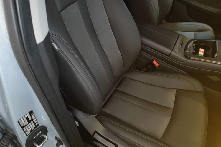 Used AION S MAX 2024 80 Star Edition Ternary Lithium Right Front Seat