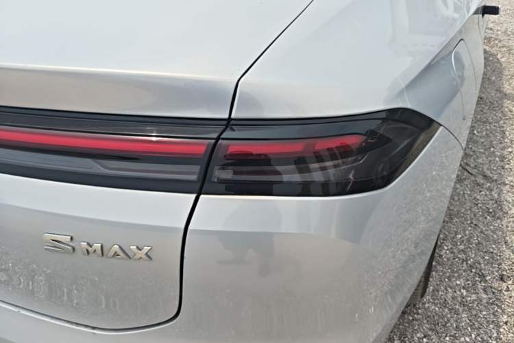 Used AION S MAX 2024 70 Star Edition 54.6 kWh Right Rear Taillight