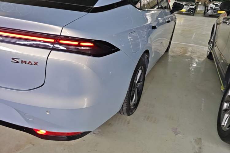 Used AION S MAX 2024 70 Star Edition 54.6 kWh Right Rear Taillight