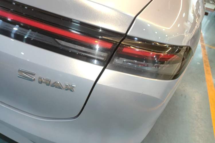 Used AION S MAX 2024 80 Star Edition Ternary Lithium Right Rear Taillight