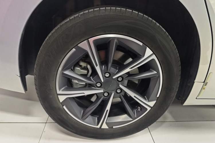 Used AION S MAX 2024 80 Star Edition Ternary Lithium Right Rear Wheel Hub