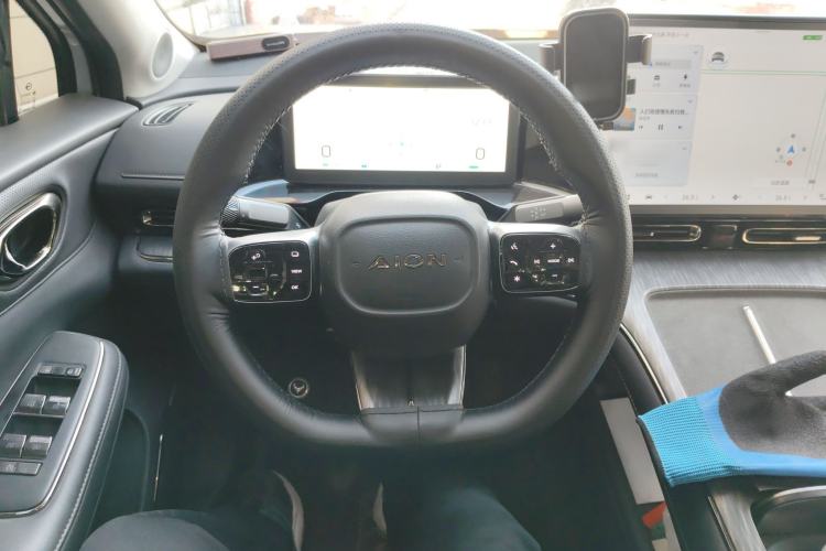Used AION S MAX 2024 80 Star Edition Lithium Iron Phosphate Steering Wheel