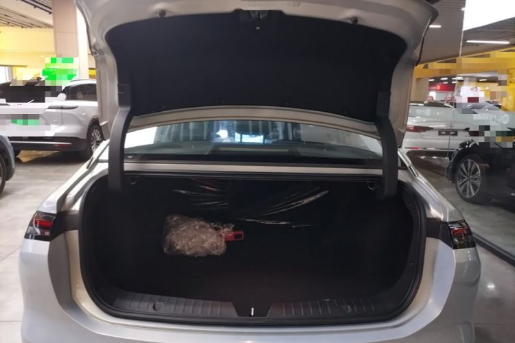 Used AION S MAX 2024 70 Star Edition Trunk