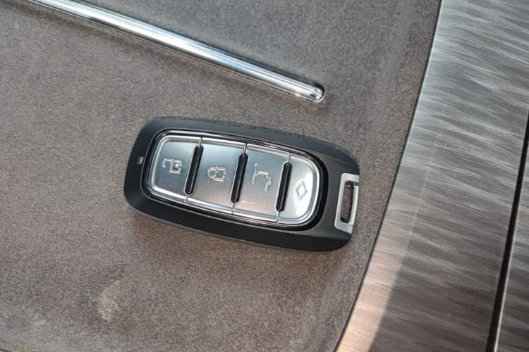 Used AION S MAX 2024 70 Star Edition 54.6 kWh Vehicle Key
