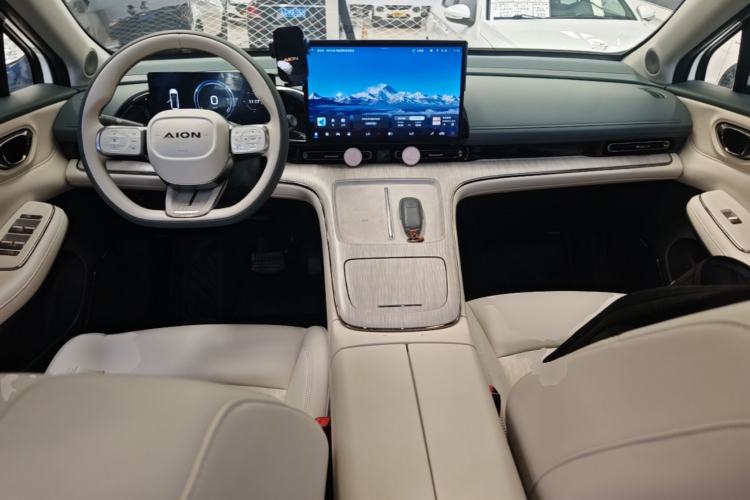 Used AION S MAX 2024 80 Star Edition Ternary Lithium Center Console