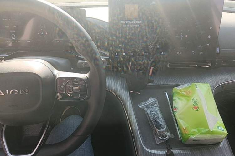Used AION S MAX 2024 70 Star Edition 54.6 kWh Center Console