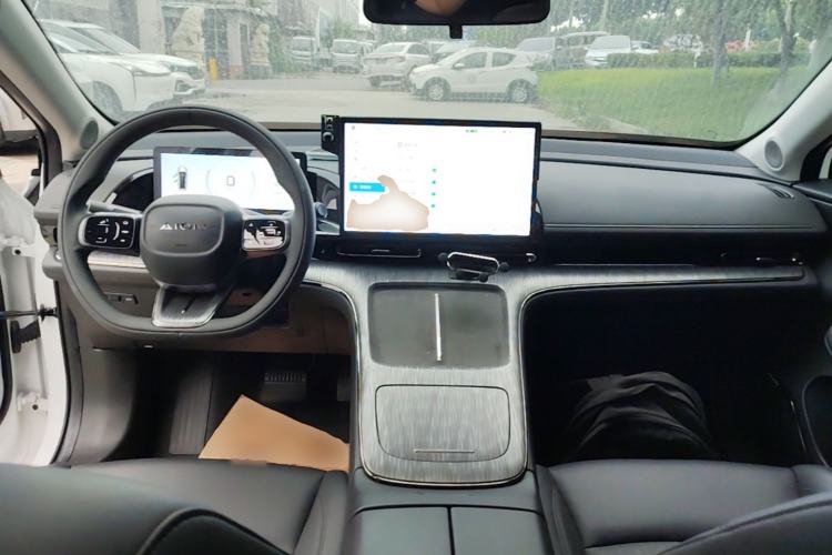 Used AION S MAX 2024 70 Executive Edition Center Console