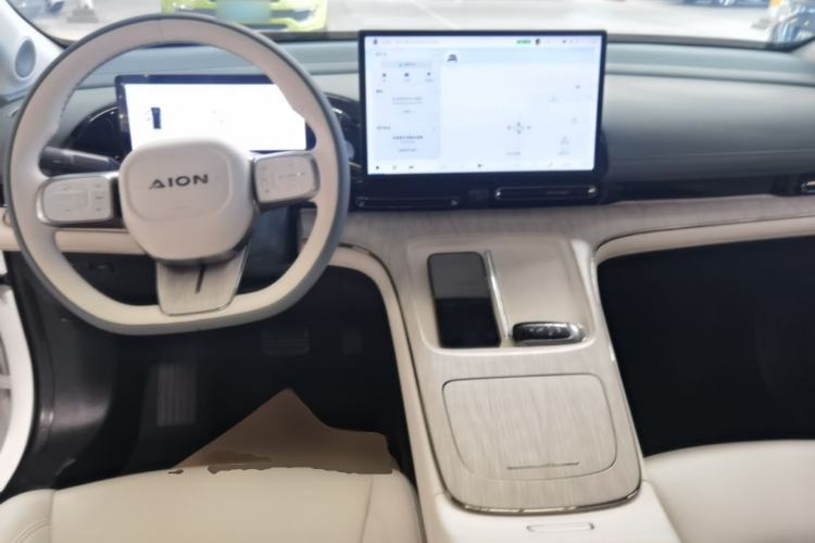 Used AION S MAX 2024 80 Star Edition Ternary Lithium Center Console