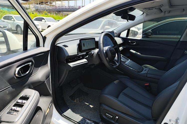 Used AION S MAX 2024 70 Star Edition 54.6 kWh Driver Seat