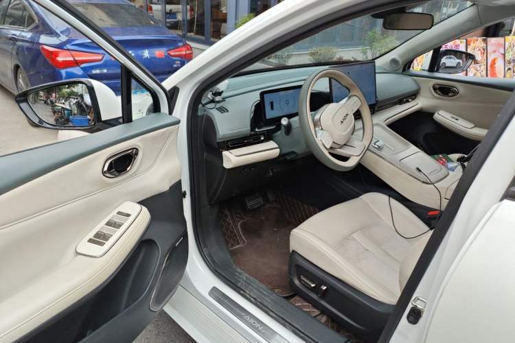 Used AION S MAX 2024 80 Star Edition Ternary Lithium Driver Seat