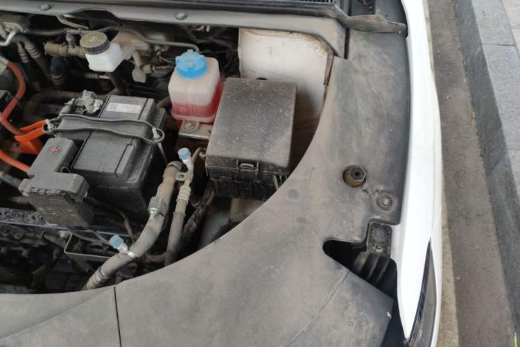 Used AION S MAX 2024 80 Star Edition Ternary Lithium Engine Bay Left