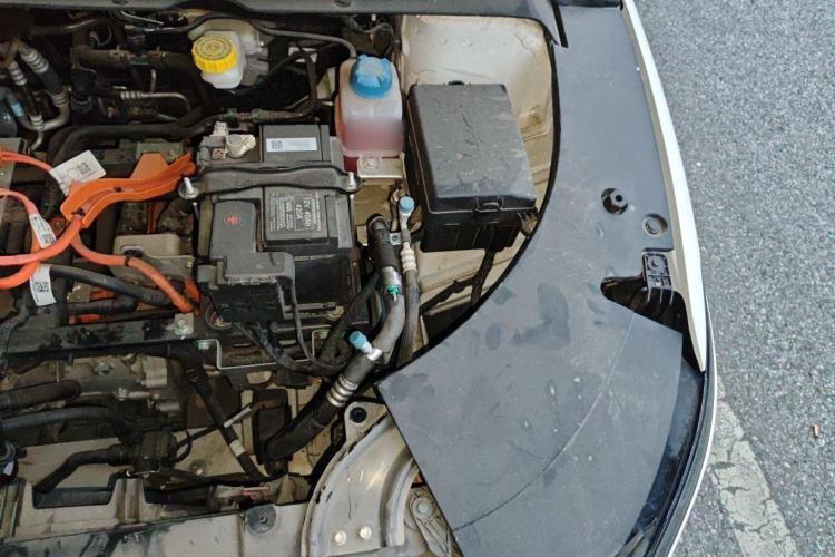 Used AION S MAX 2024 70 Star Edition 54.6 kWh Engine Bay Left