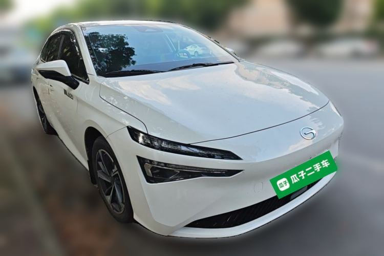 Used AION S MAX 2024 70 Star Edition 54.6 kWh Front Right 45 Deg