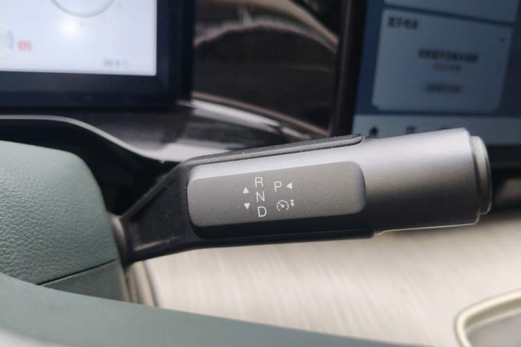 Used AION S MAX 2024 70 Star Edition Gear Lever