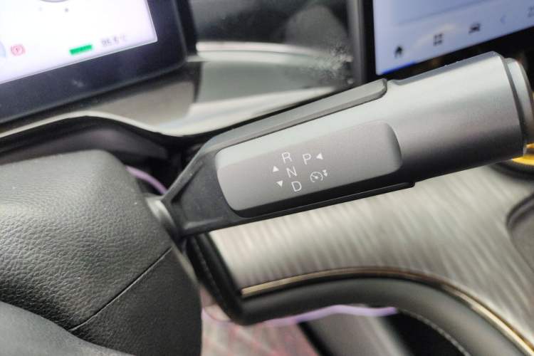 Used AION S MAX 2024 70 Star Edition Gear Lever