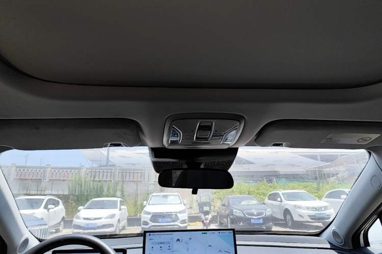 Used AION S MAX 2024 70 Star Edition 54.6 kWh Headliner