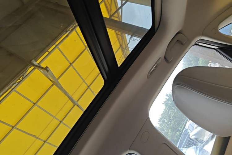 Used AION S MAX 2024 70 Star Edition Headliner