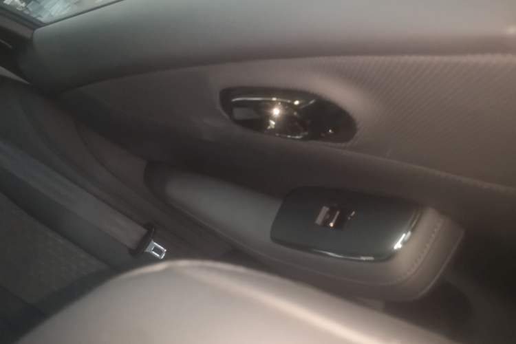 Used AION S MAX 2024 70 Star Edition 54.6 kWh Interior 8