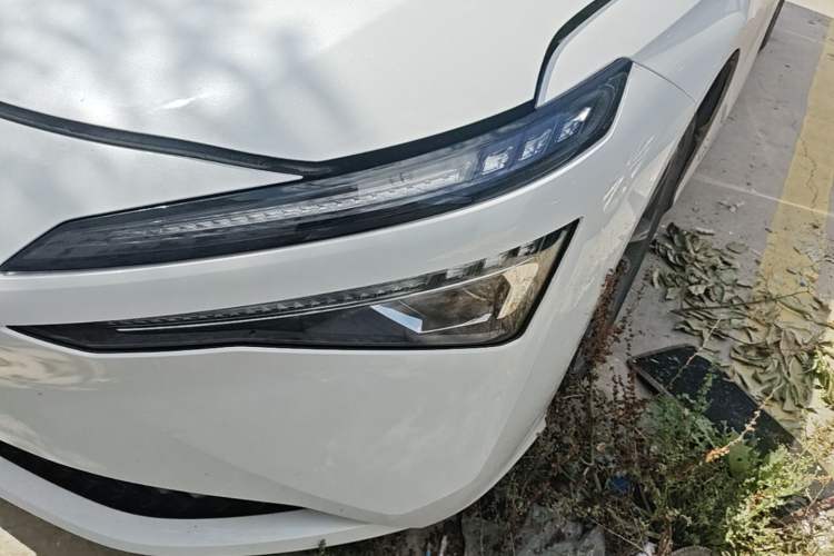 Used AION S MAX 2024 70 Star Edition 54.6 kWh Left Front Headlight