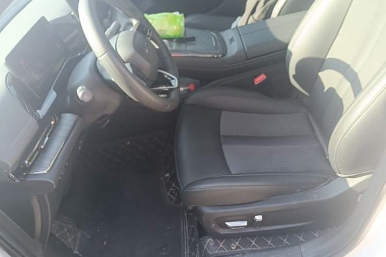 Used AION S MAX 2024 70 Star Edition 54.6 kWh Left Front Seat