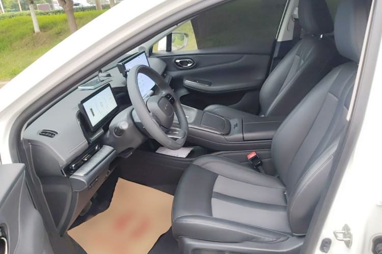Used AION S MAX 2024 70 Executive Edition Left Front Seat