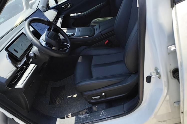 Used AION S MAX 2024 70 Star Edition 54.6 kWh Left Front Seat