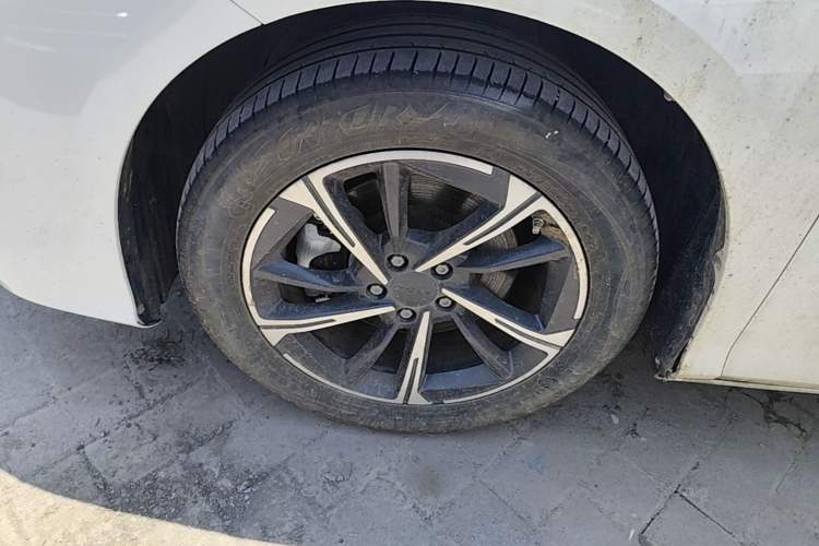 Used AION S MAX 2024 70 Star Edition 54.6 kWh Left Front Wheel Hub