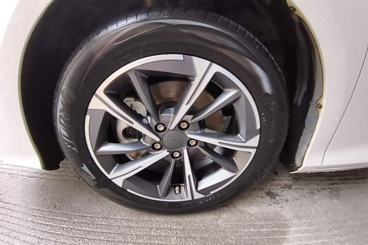 Used AION S MAX 2024 80 Star Edition Ternary Lithium Left Front Wheel Hub