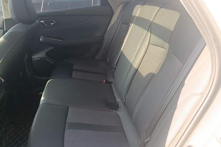 Used AION S MAX 2024 70 Star Edition 54.6 kWh Left Rear Seat