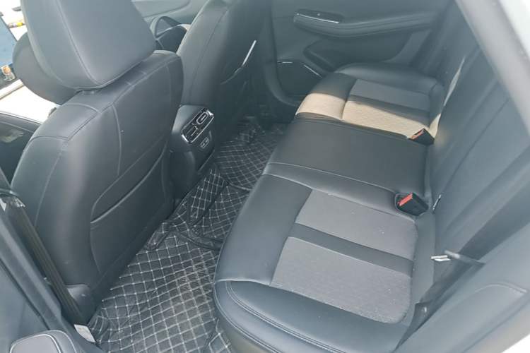 Used AION S MAX 2024 70 Star Edition 54.6 kWh Left Rear Seat