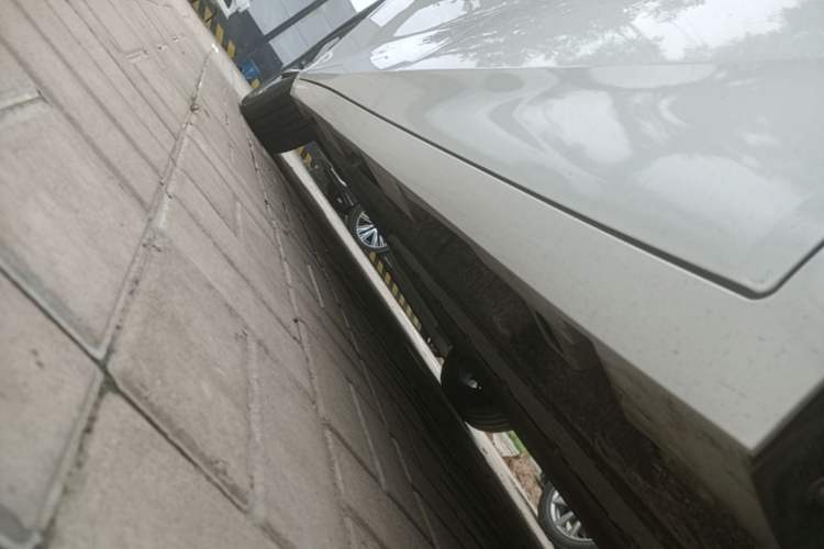 Used AION S MAX 2024 70 Star Edition 54.6 kWh Left Side Sill