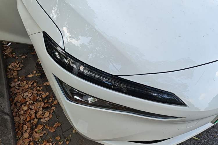 Used AION S MAX 2024 70 Star Edition 54.6 kWh Right Front Headlight