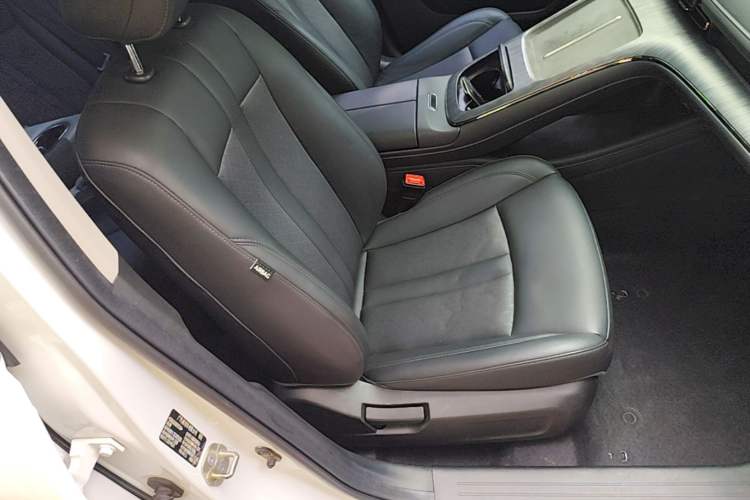 Used AION S MAX 2024 80 Star Edition Ternary Lithium Right Front Seat