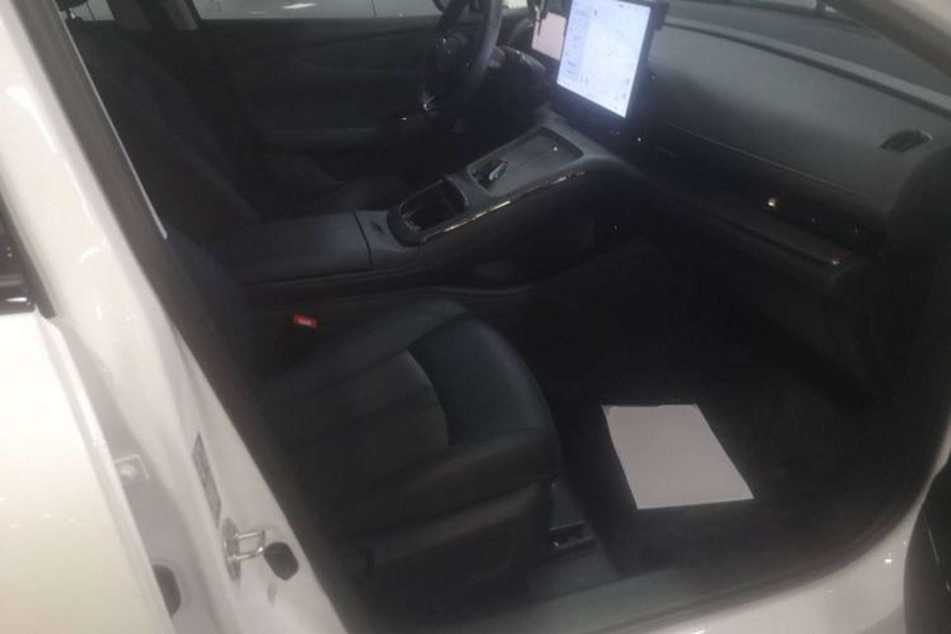 Used AION S MAX 2024 70 Star Edition 54.6 kWh Right Front Seat