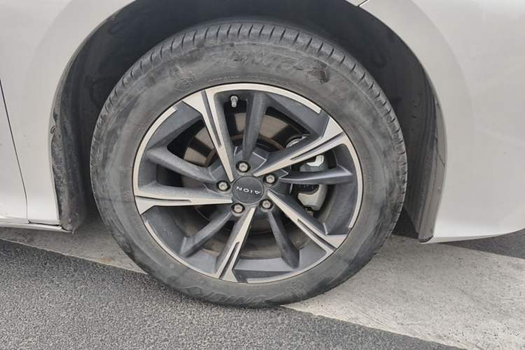 Used AION S MAX 2024 70 Star Edition Right Front Wheel Hub