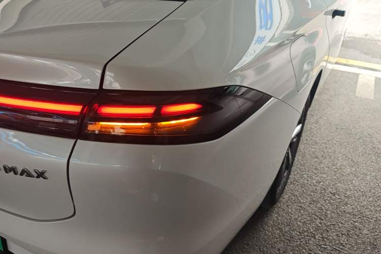 Used AION S MAX 2024 70 Star Edition 54.6 kWh Right Rear Taillight