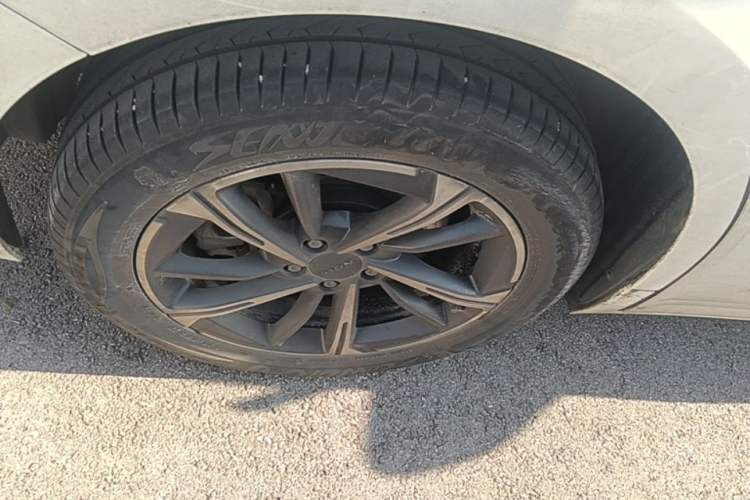 Used AION S MAX 2024 70 Star Edition 54.6 kWh Right Rear Wheel Hub