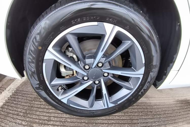 Used AION S MAX 2024 80 Star Edition Ternary Lithium Right Rear Wheel Hub