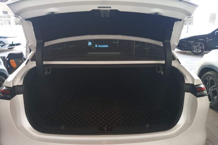 Used AION S MAX 2024 70 Star Edition Trunk