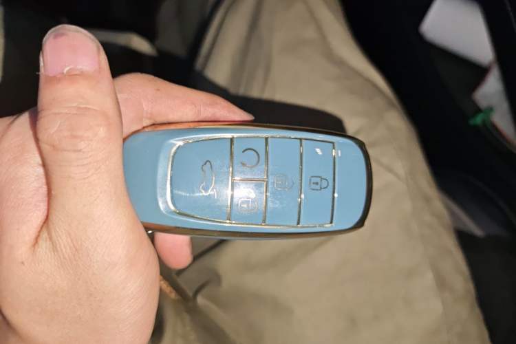 Used AION S MAX 2024 70 Star Edition 54.6 kWh Vehicle Key