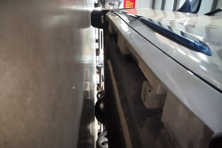 Used AION S MAX 2025 70 Star Edition 53.7 kWh Left Side Sill